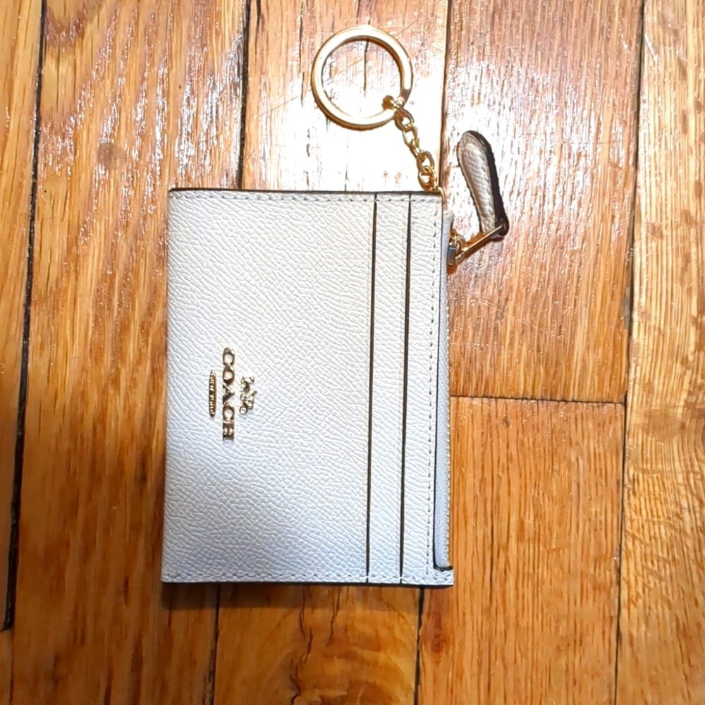 Chalk/Ivory and Gold Coach Cross-grain Leather Skinny ID case
